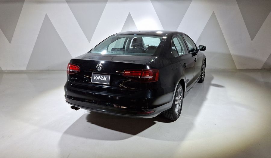 Volkswagen Jetta 2.5 TRENDLINE TIP. Sedan 2017