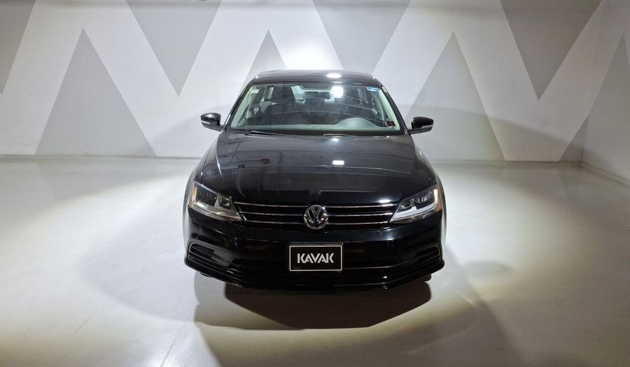 Volkswagen Jetta 2.5 TRENDLINE TIP. Sedan 2017