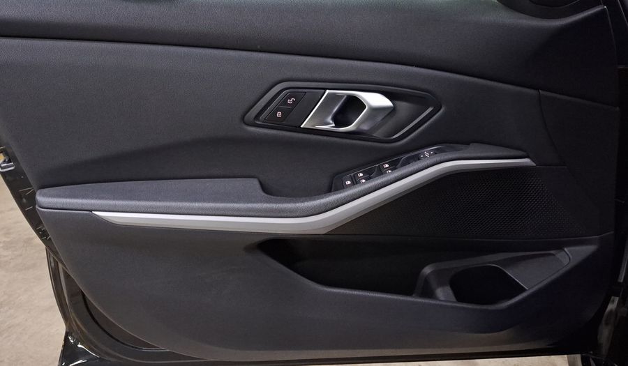 Bmw Serie 3 2.0 320I AUTO Sedan 2021