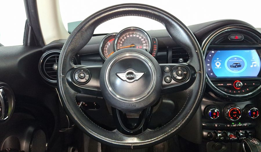Mini Cooper 1.5 COOPER CHILI AT Hatchback 2017