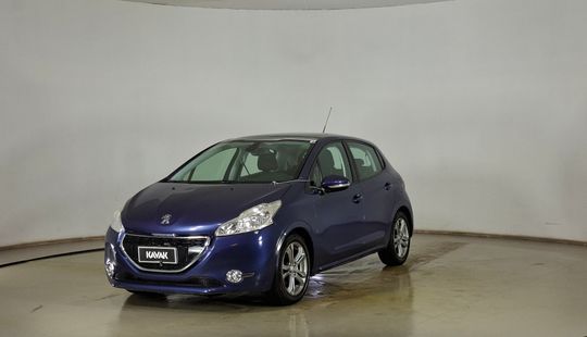 Peugeot • 208