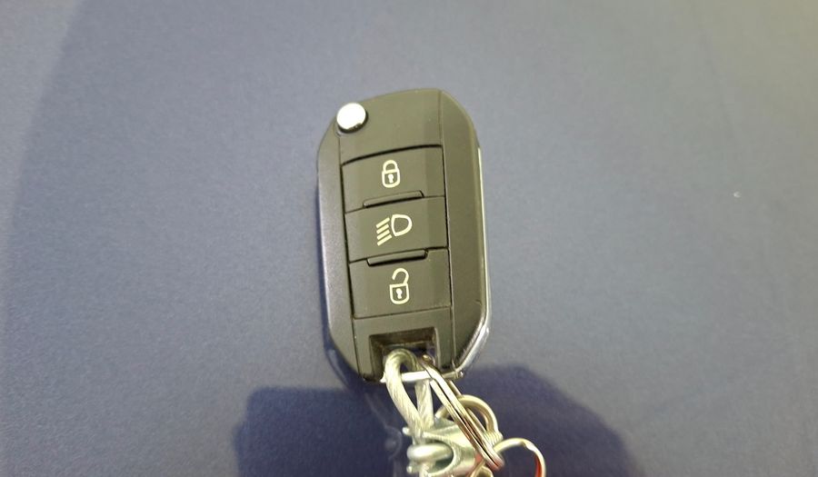 Peugeot 208 1.6 VTI 120 AUTO ALLURE Hatchback 2014