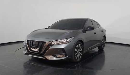 Nissan • Sentra