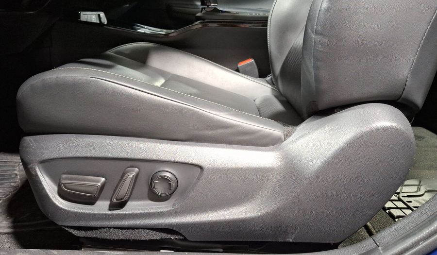 Toyota Prius 1.8 HEV PREMIUM AUTO Hatchback 2024