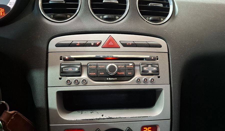 Peugeot 408 2.0 16V ALLURE+ Sedan 2014