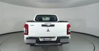Mitsubishi L200 2.4 GLX DIESEL 4WD Pickup 2022