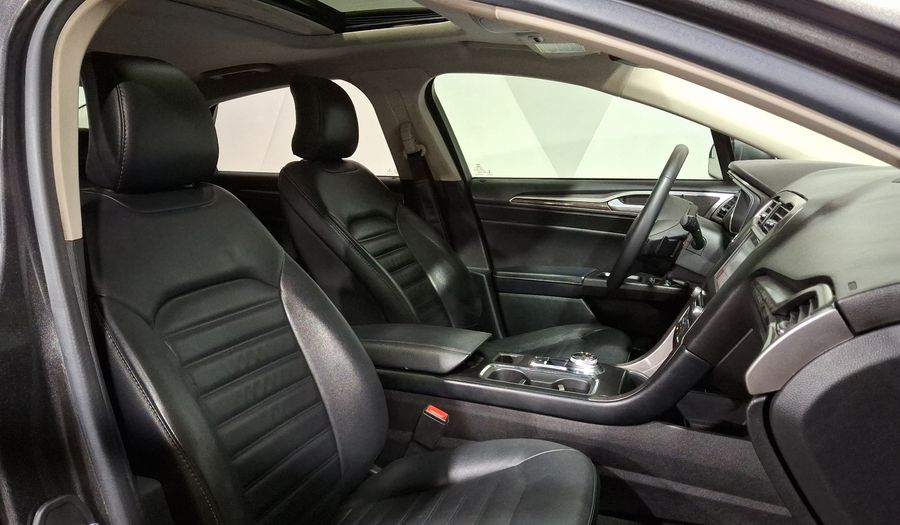Ford Fusion 2.0 GTDI SE LUXURY PLUS NAV AT Sedan 2017