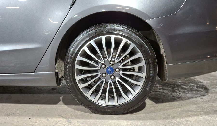 Ford Fusion 2.0 GTDI SE LUXURY PLUS NAV AT Sedan 2017