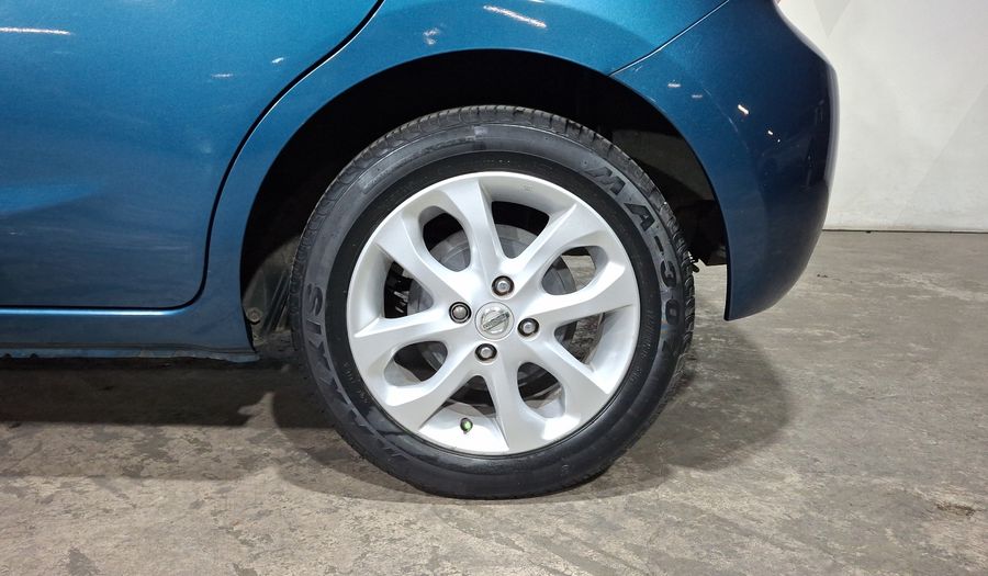 Nissan March 1.6 ADVANCE AT Hatchback 2016