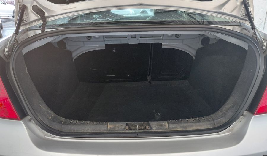 Ford Focus Ii 1.6 TREND Sedan 2010