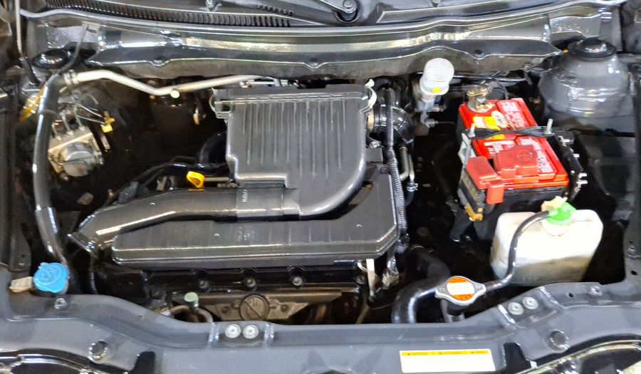 Suzuki Swift 1.4 GLX MT Hatchback 2014