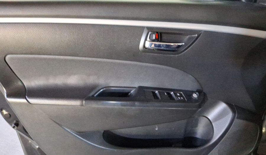 Suzuki Swift 1.4 GLX MT Hatchback 2014