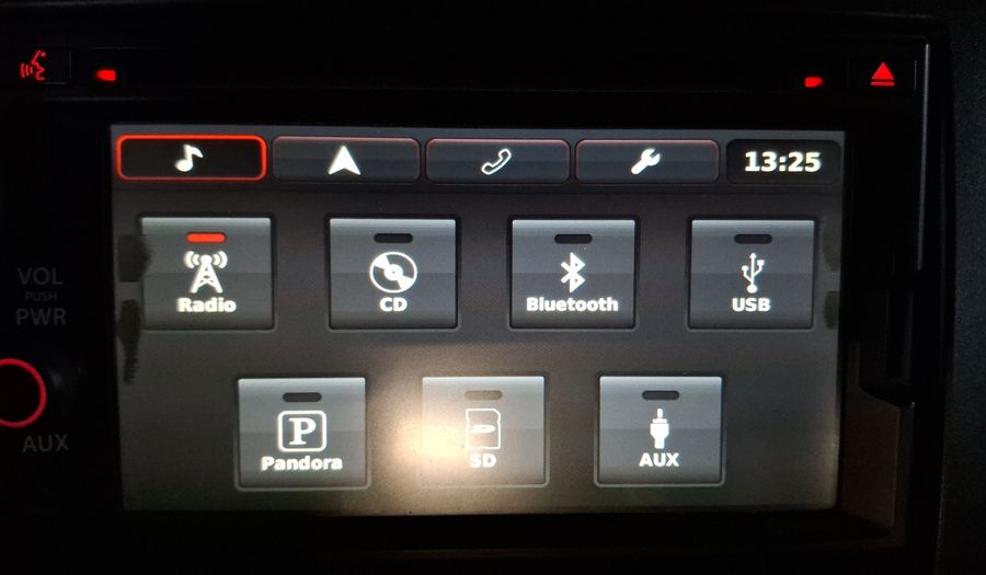 Suzuki Swift 1.4 GLX MT Hatchback 2014