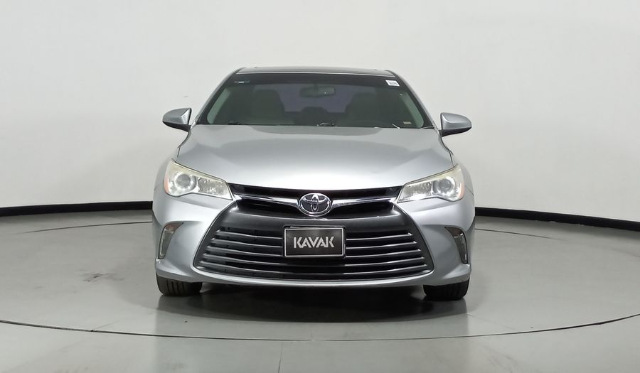 Toyota Camry 2.5 XLE L4 AT Sedan 2017