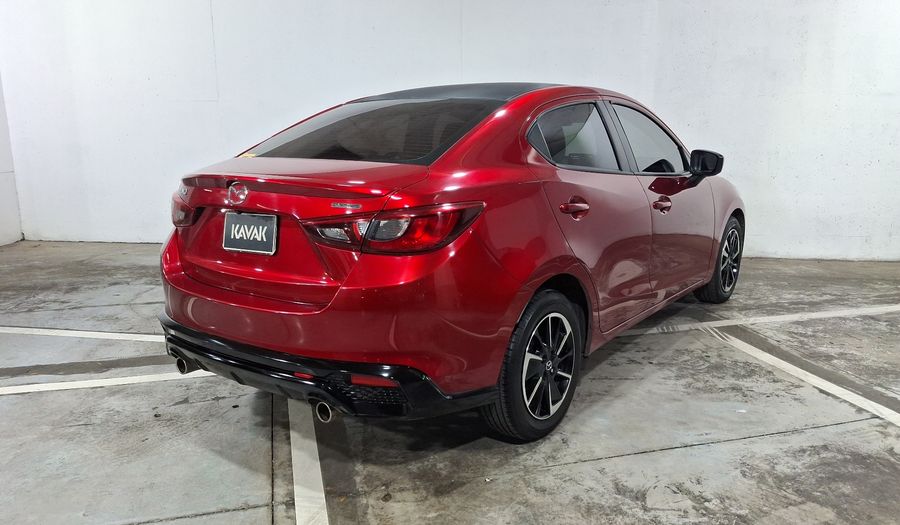 Mazda 2 2.0 SIGNATURE AUTO Sedan 2024