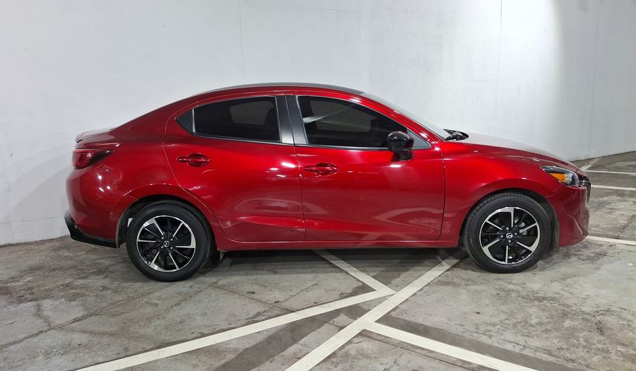 Mazda 2 2.0 SIGNATURE AUTO Sedan 2024