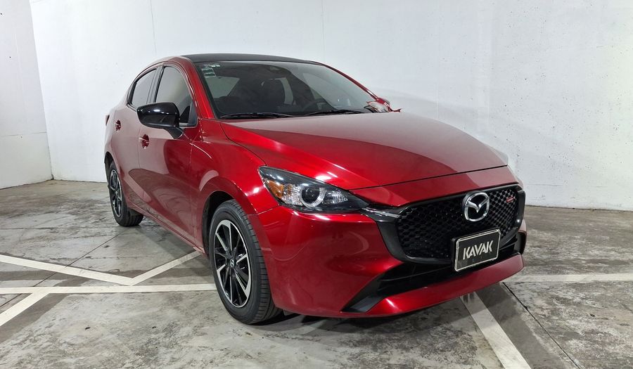 Mazda 2 2.0 SIGNATURE AUTO Sedan 2024