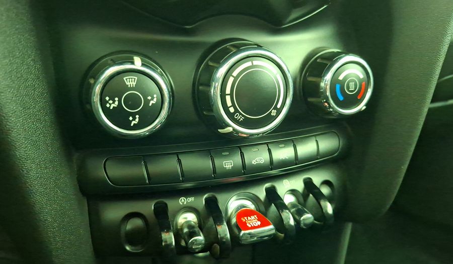 Mini Cooper 1.5 CLASSIC F56 MT Hatchback 2015