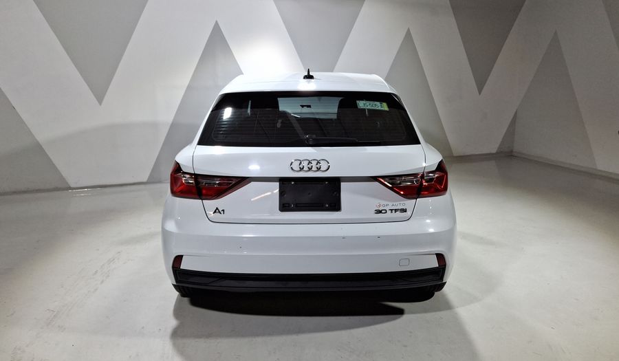 Audi A1 1.0 SB 30 TFSI URBAN DCT Hatchback 2022