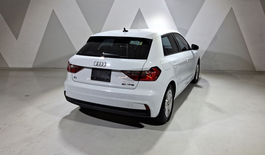 Audi A1 1.0 SB 30 TFSI URBAN DCT Hatchback 2022