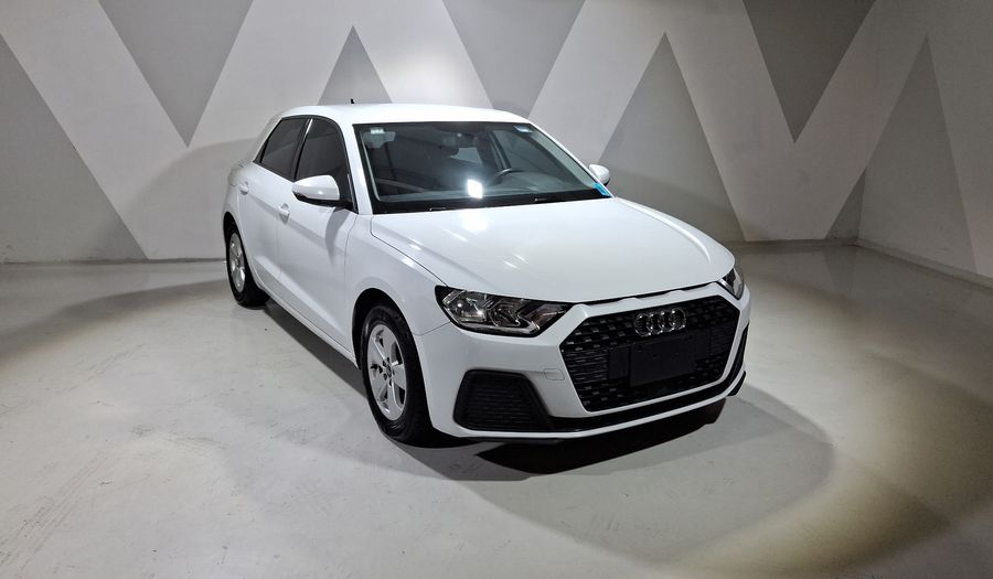 Audi A1 1.0 SB 30 TFSI URBAN DCT Hatchback 2022
