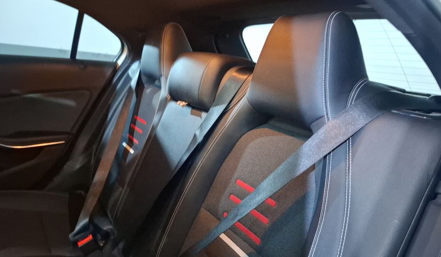 Mercedes Benz Clase A 1.6 200 STYLE DCT Hatchback 2018
