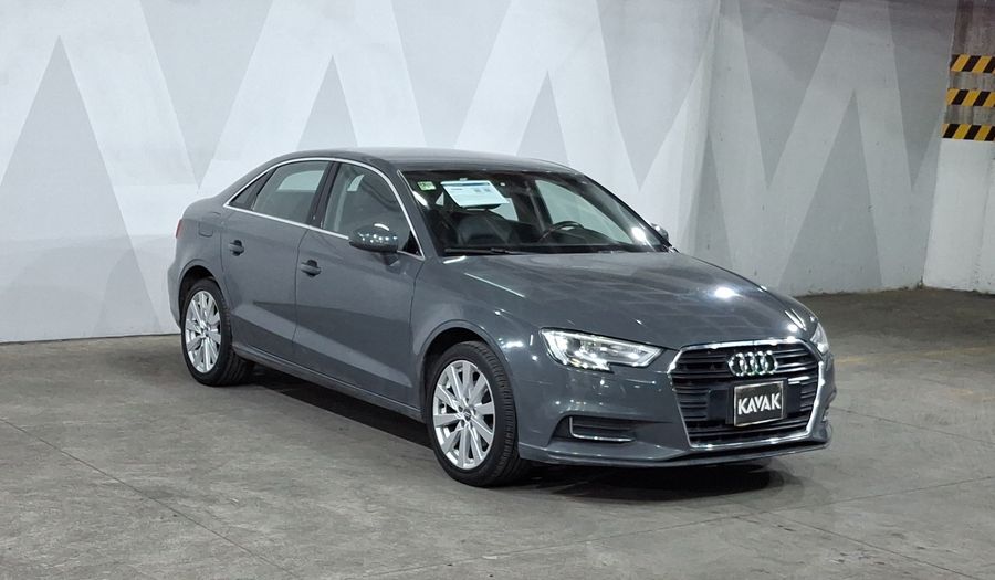 Audi A3 1.4 TFSI SELECT Sedan 2017