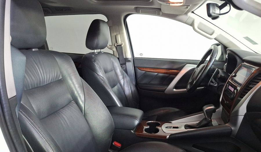 Mitsubishi Montero 3.0 ADVANCE AUTO Suv 2019