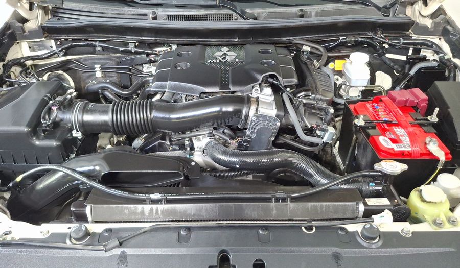 Mitsubishi Montero 3.0 ADVANCE AUTO Suv 2019
