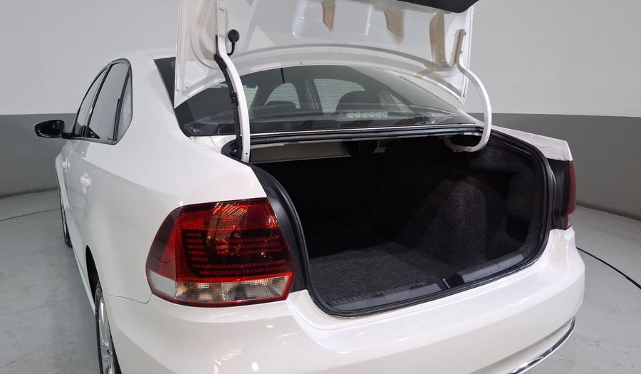 Volkswagen Vento 1.6 COMFORTLINE TIPTRONIC Sedan 2018