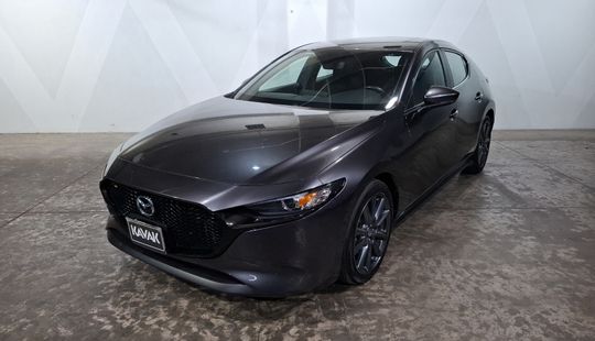 2020 • 43,152 km • Automático