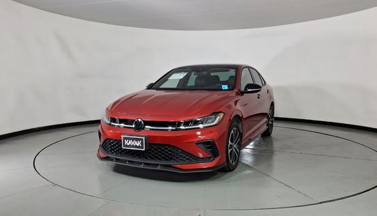 Volkswagen • Jetta