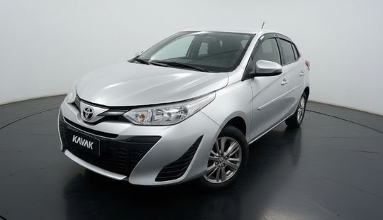 Toyota • Yaris
