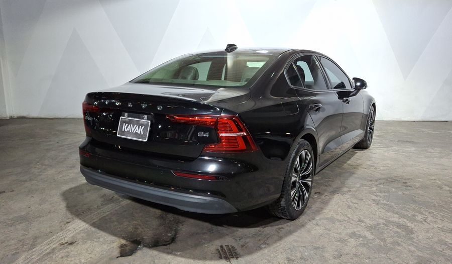 Volvo S60 2.0 B4 MHEV PLUS AUTO Sedan 2023