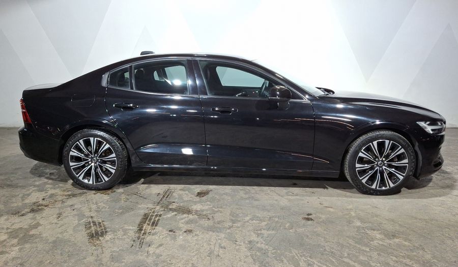 Volvo S60 2.0 B4 MHEV PLUS AUTO Sedan 2023