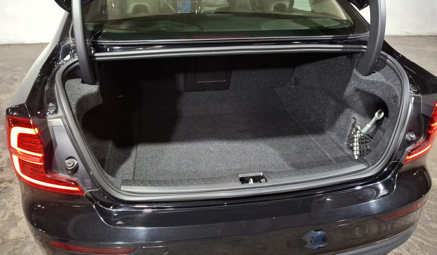 Volvo S60 2.0 B4 MHEV PLUS AUTO Sedan 2023