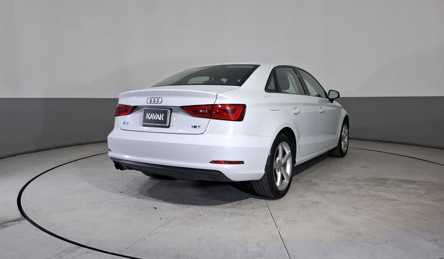 Audi A3 1.8 TFSI AMBIENTE S TRONIC Sedan 2015