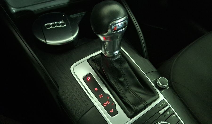 Audi A3 1.2 TFSI S TRONIC Hatchback 2015