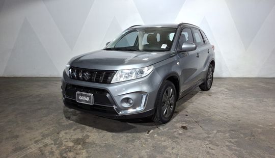 Suzuki • Vitara