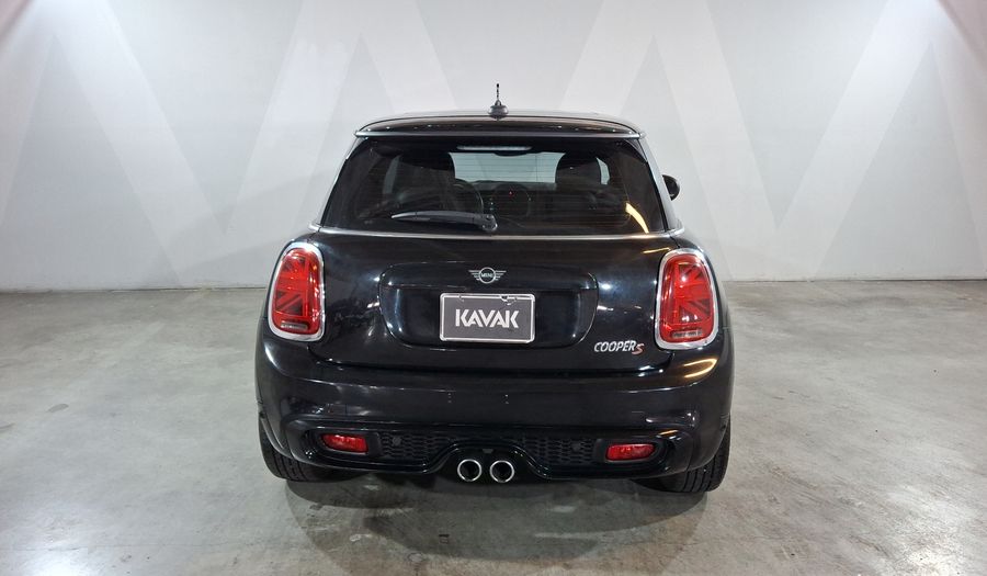 Mini Cooper S 2.0 COOPER HOT CHILI DCT Hatchback 2020
