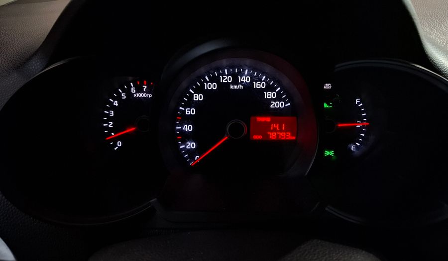 Kia Picanto 1.2 EX MT Hatchback 2013