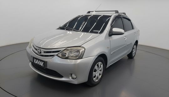 Toyota • Etios