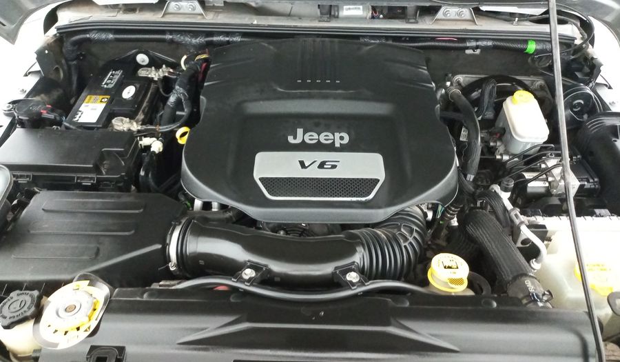 Jeep Wrangler 3.6 JK UNLIMITED SAHARA 4X4 ATX Suv 2018