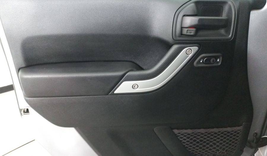 Jeep Wrangler 3.6 JK UNLIMITED SAHARA 4X4 ATX Suv 2018