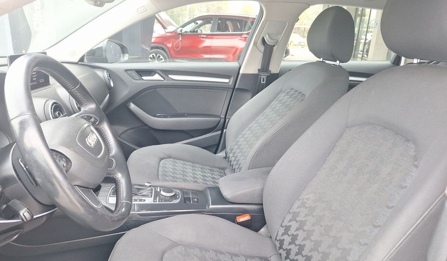 Audi A3 1.2 TFSI S TRONIC SPORTBACK Hatchback 2015