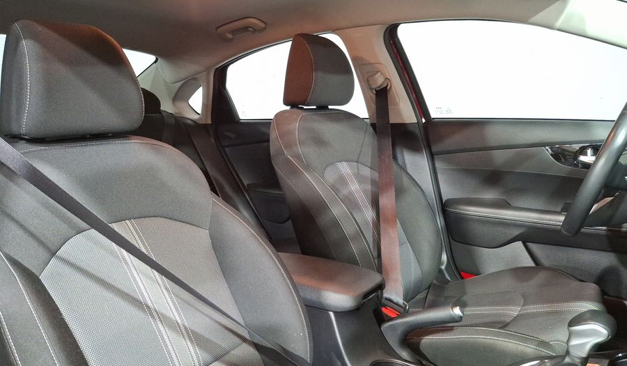 Kia Forte 2.0 EX IVT Sedan 2022