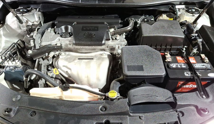 Toyota Camry 2.5 XLE L4 6AT Sedan 2013