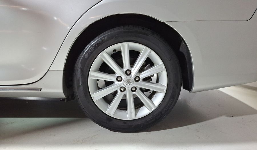 Toyota Camry 2.5 XLE L4 6AT Sedan 2013