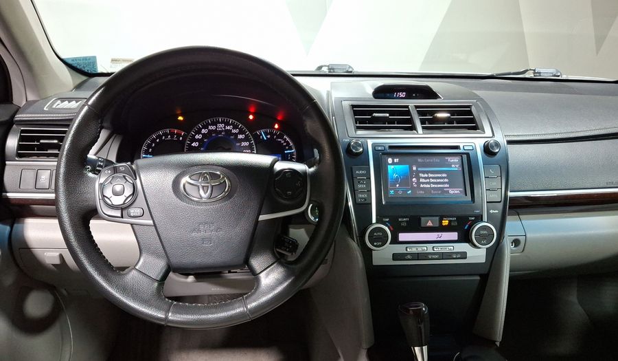 Toyota Camry 2.5 XLE L4 6AT Sedan 2013