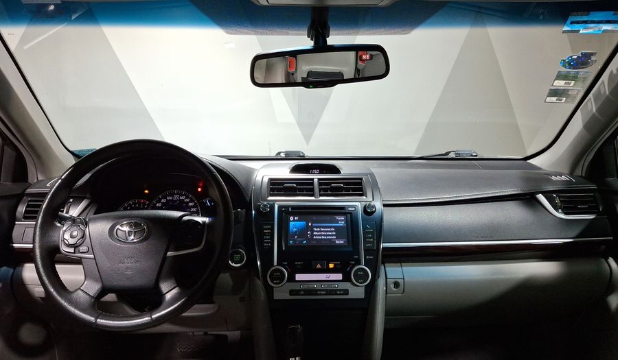 Toyota Camry 2.5 XLE L4 6AT Sedan 2013